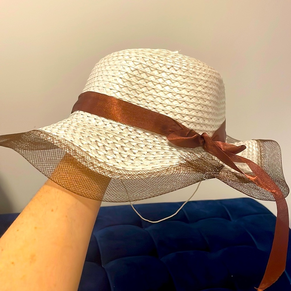 Women’s fashion sun hat